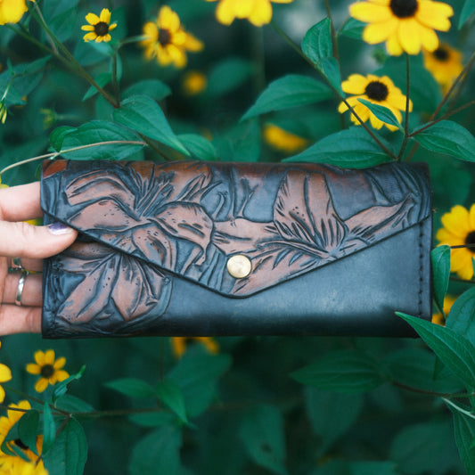 The Lily Long Wallet