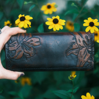The Lily Long Wallet
